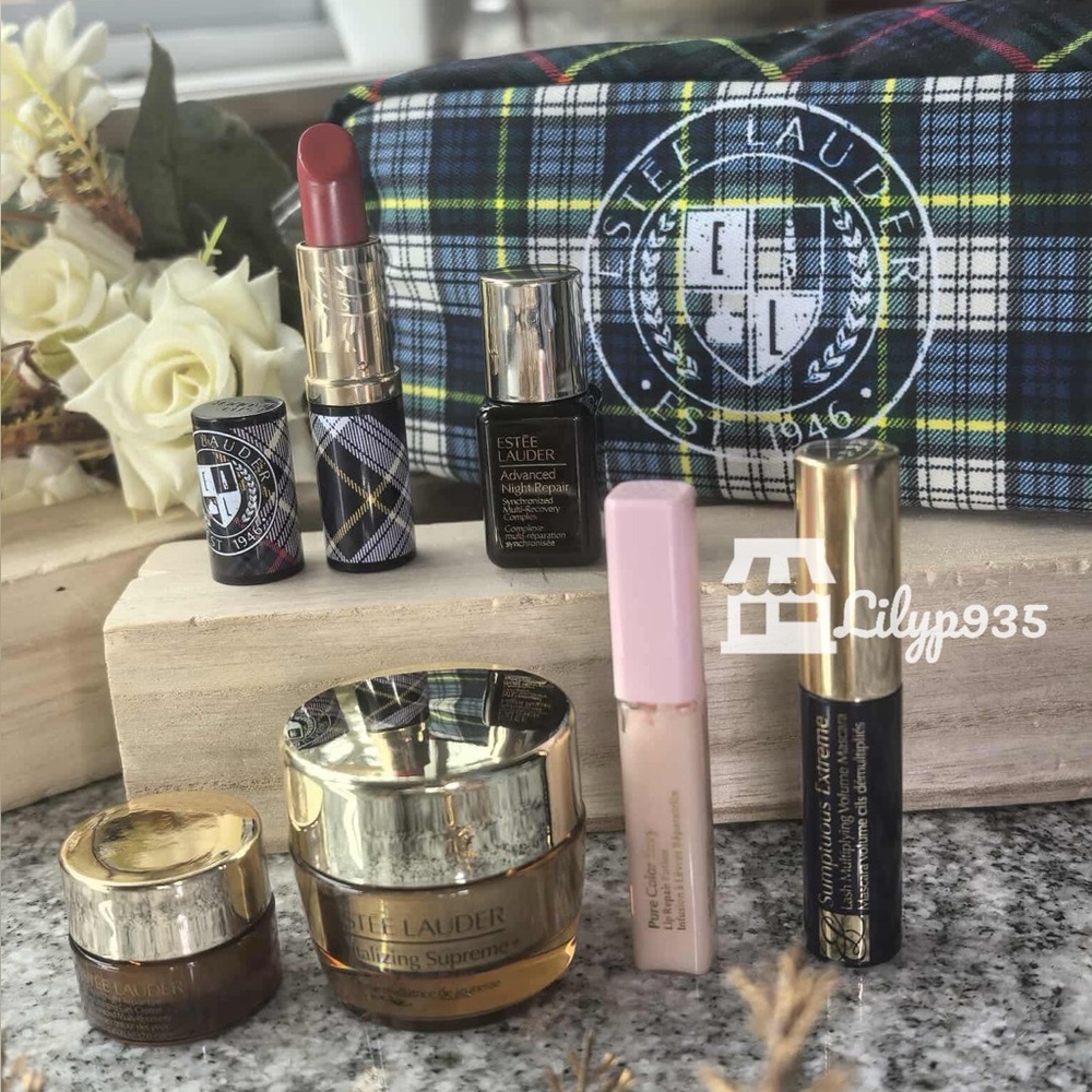 Estée Lauder Holiday Tartan Makeup Bag - 6+1